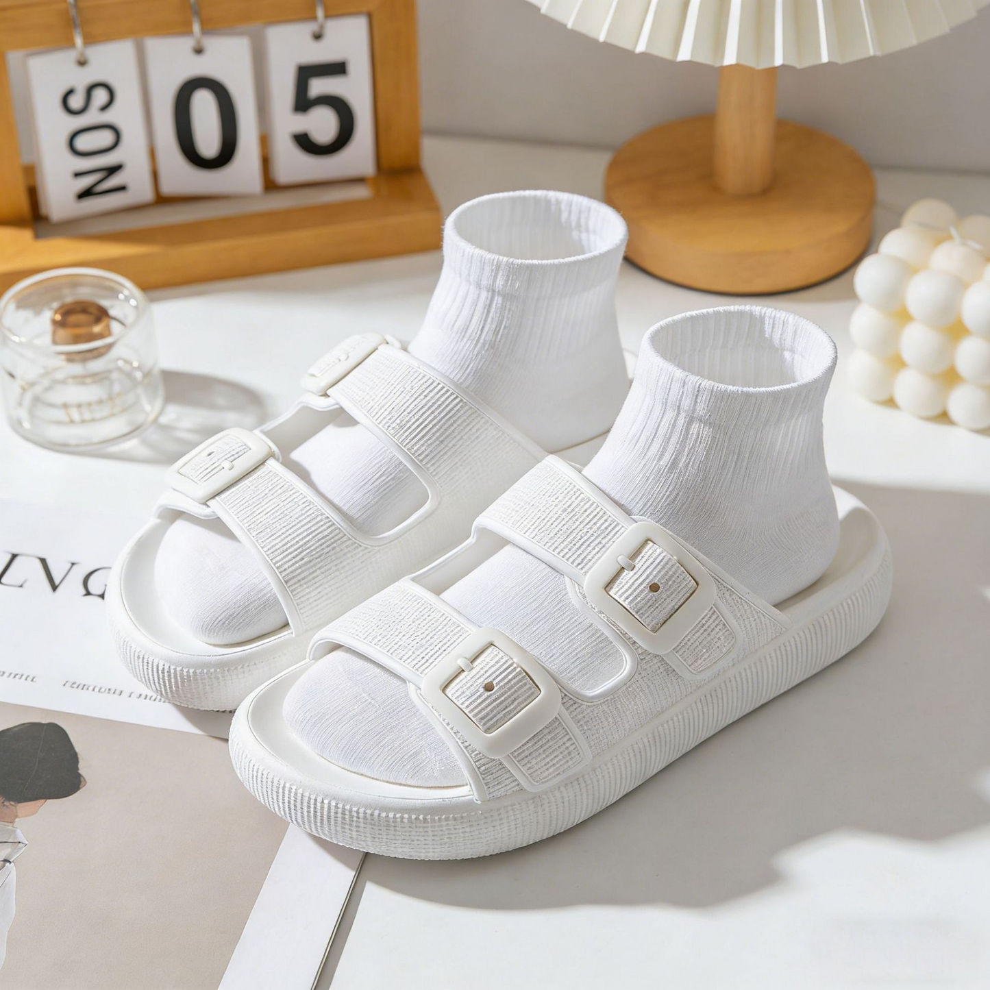 Light luxury double button thick soled slippers