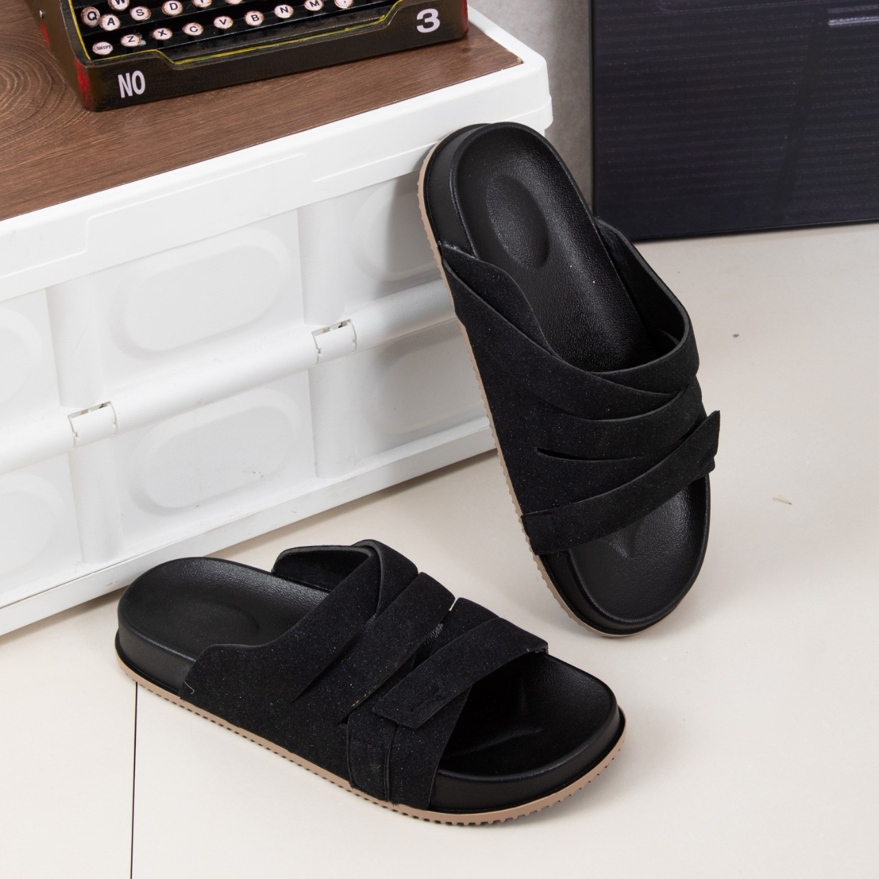 Men's net velvet anti slip beach slippers