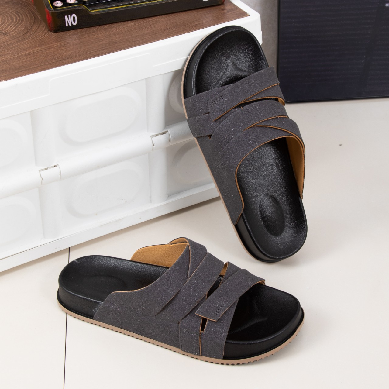 Men's net velvet anti slip beach slippers