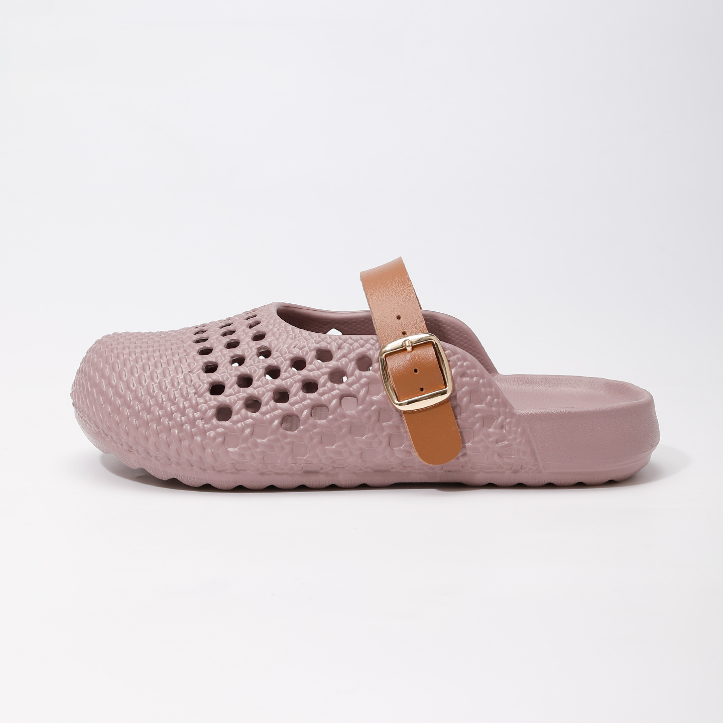 Breathable and non slip women's beach shoes